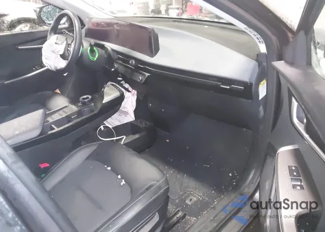 2024 Kia Ev6 Light/Wind from USA, damaged, VIN KNDC3DLC4R5175580